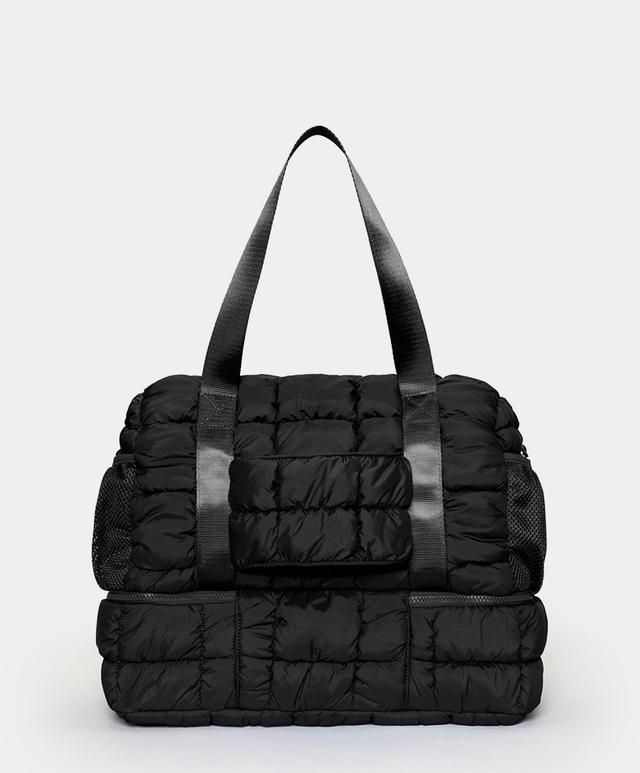 Quilted Travel Tote handbag manufacturing view 3